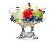 Рецепта Плодова салата със сметанов сладолед, ягоди и боровинки